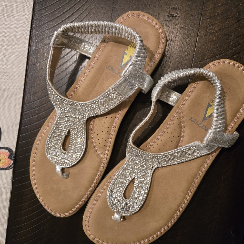 Volatile Silver Embellished Women's Sandals Sz 8